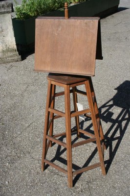 Leggio girevole coloniale primi 900